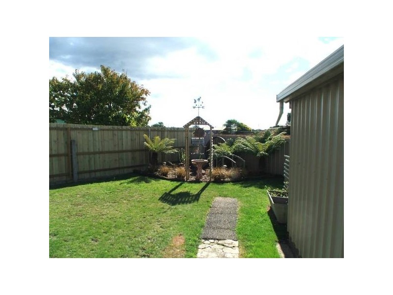 22 Overall Street, Sulphur Creek TAS 7316