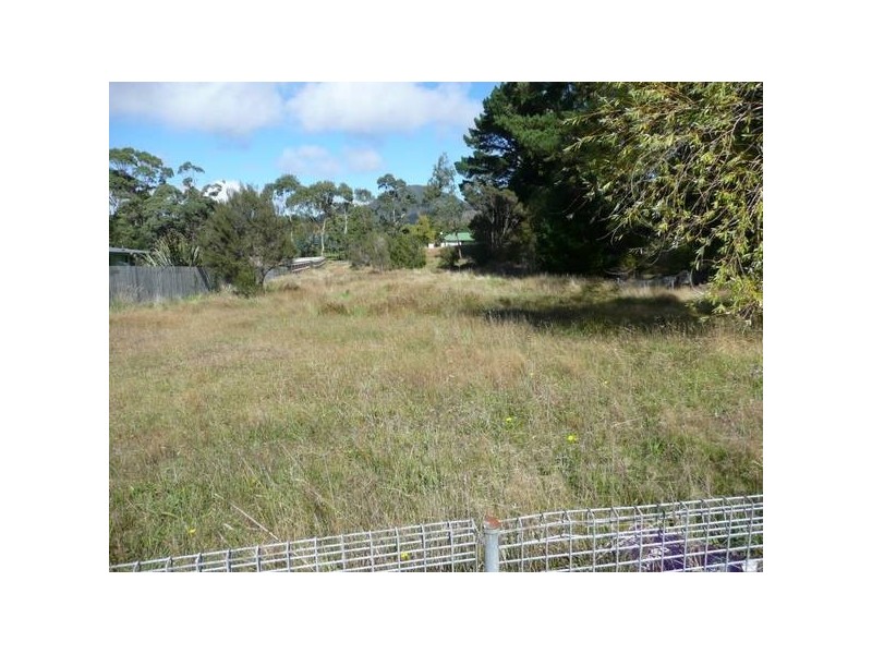 27 Fincham Street, Zeehan TAS 7469