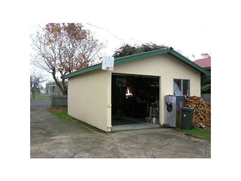 27 Main Street, Ulverstone TAS 7315