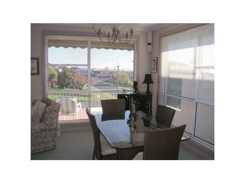 16 Richard Place, Ulverstone TAS 7315
