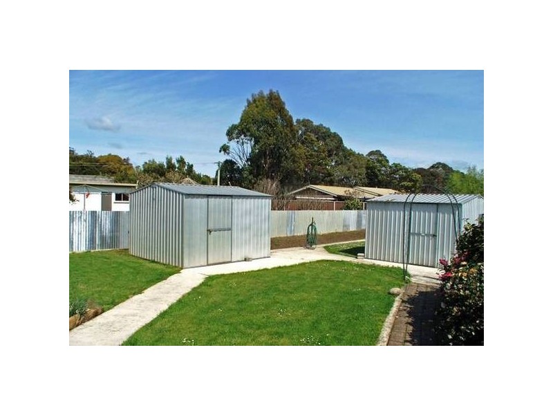 8 Wrights Road, Ulverstone TAS 7315