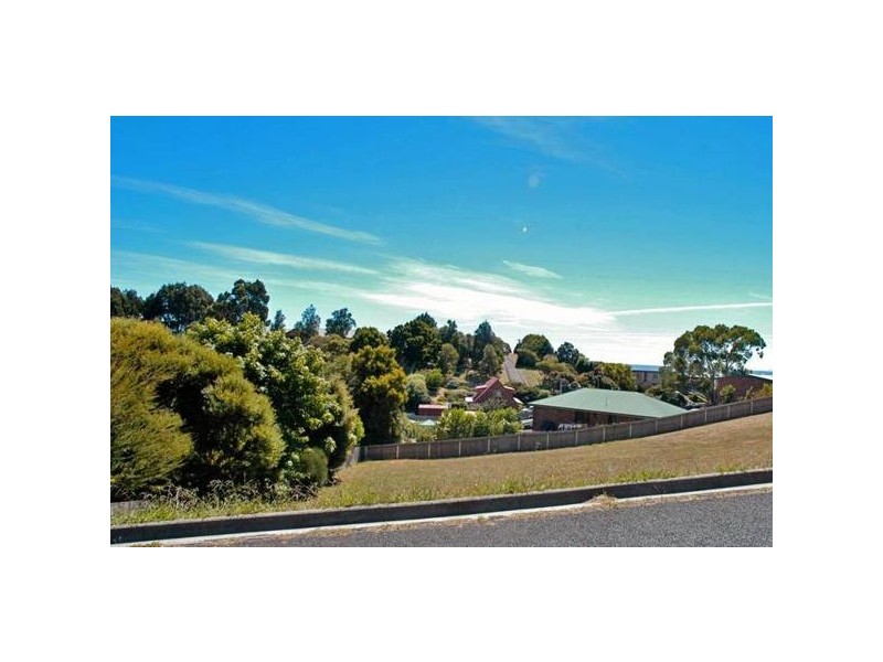 53 South Road, Penguin TAS 7316