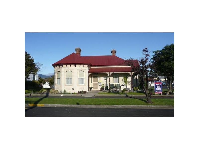 2 King Edward Street, Ulverstone TAS 7315