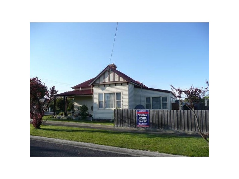 2 King Edward Street, Ulverstone TAS 7315
