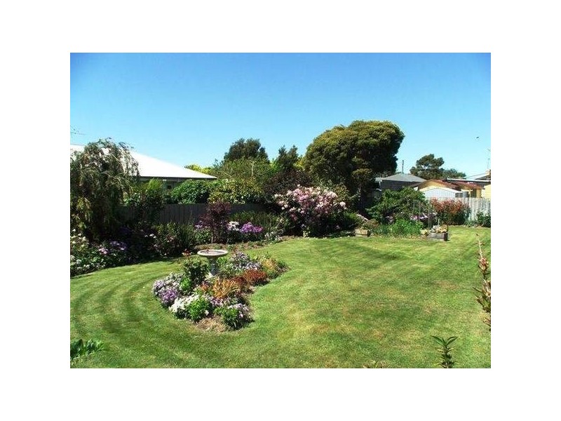 5 Frith Street, Penguin TAS 7316