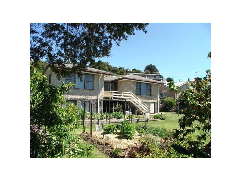 5 Frith Street, Penguin TAS 7316