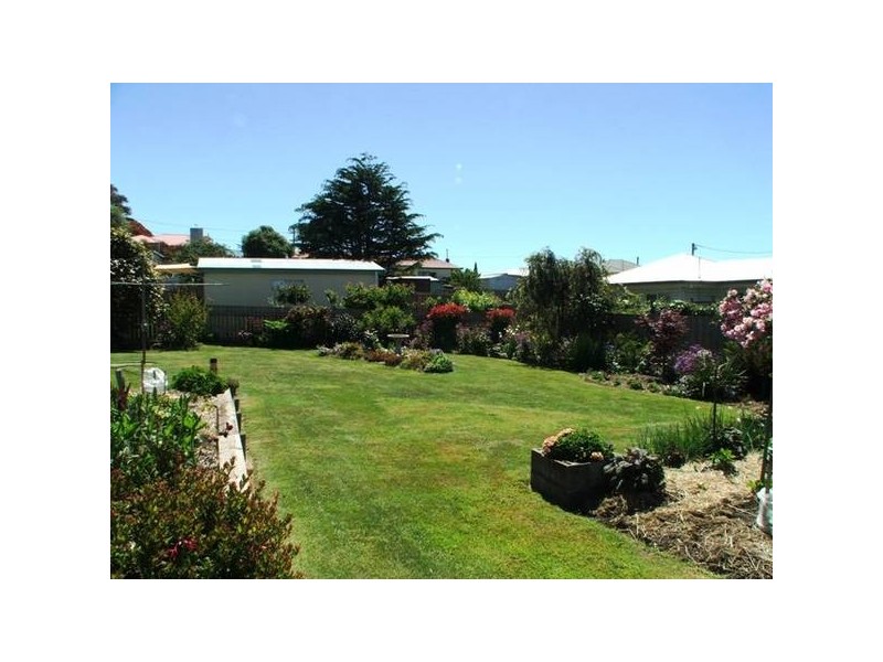 5 Frith Street, Penguin TAS 7316