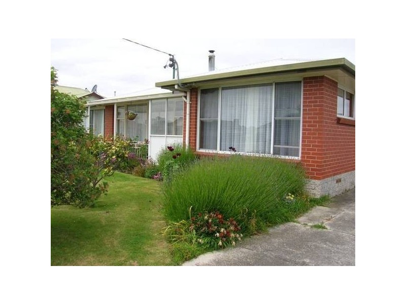 5 Helen Street, Ulverstone TAS 7315