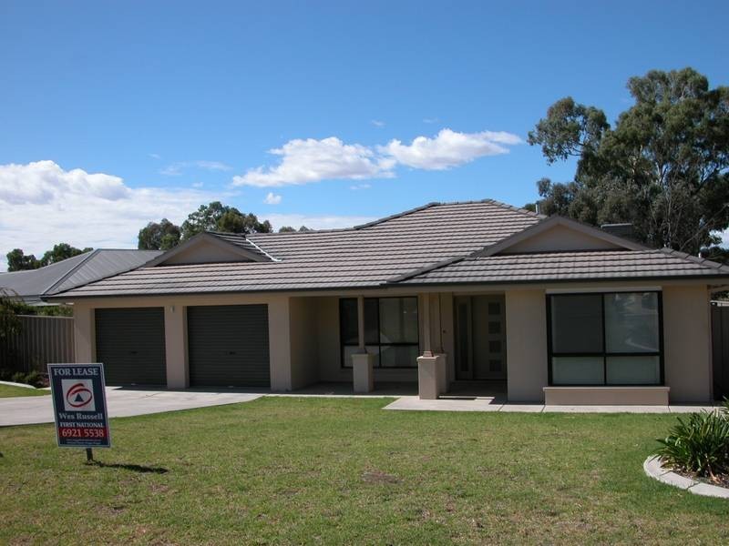 25 Wellington Avenue, Wagga Wagga NSW 2650
