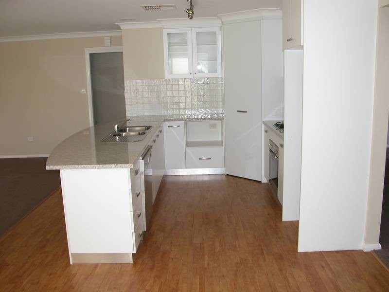 25 Wellington Avenue, Wagga Wagga NSW 2650