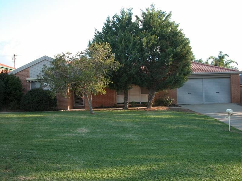 35 Kirrang Street, Wagga Wagga NSW 2650