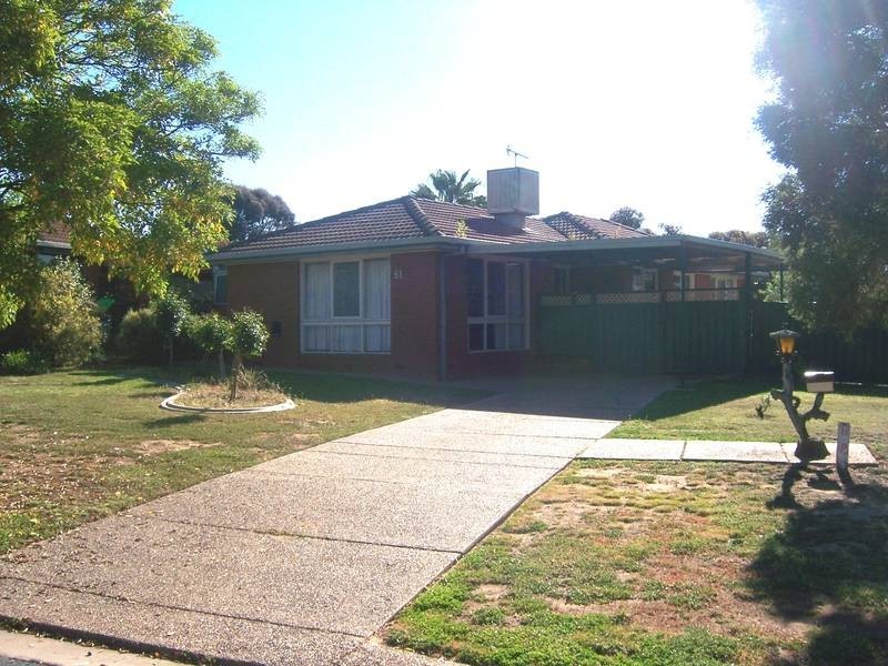 51 Dunn Avenue, Wagga Wagga NSW 2650