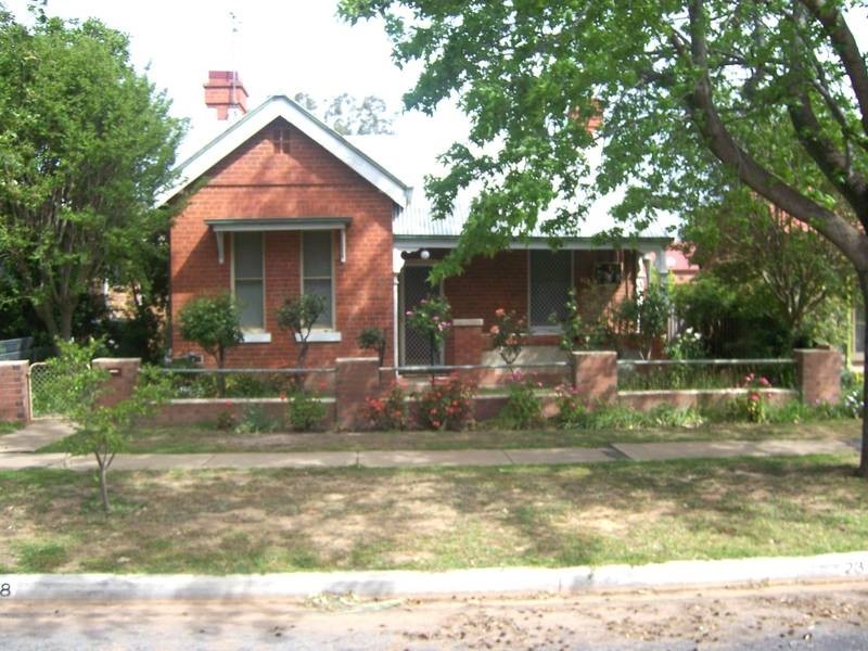 28 Freer Street, Wagga Wagga NSW 2650