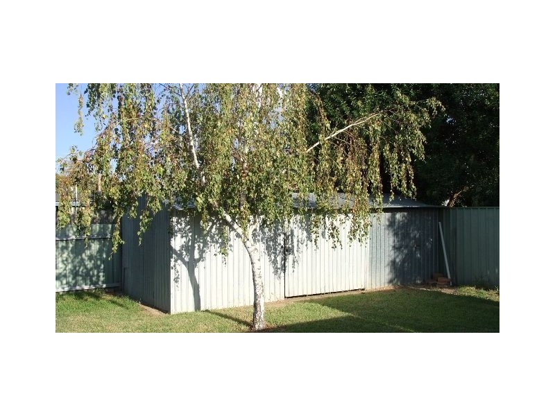 32 Jasmin Crescent, Wagga Wagga NSW 2650