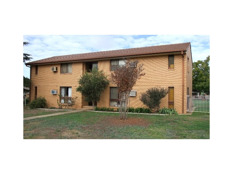 1/40 Ashmont Avenue, Wagga Wagga NSW 2650