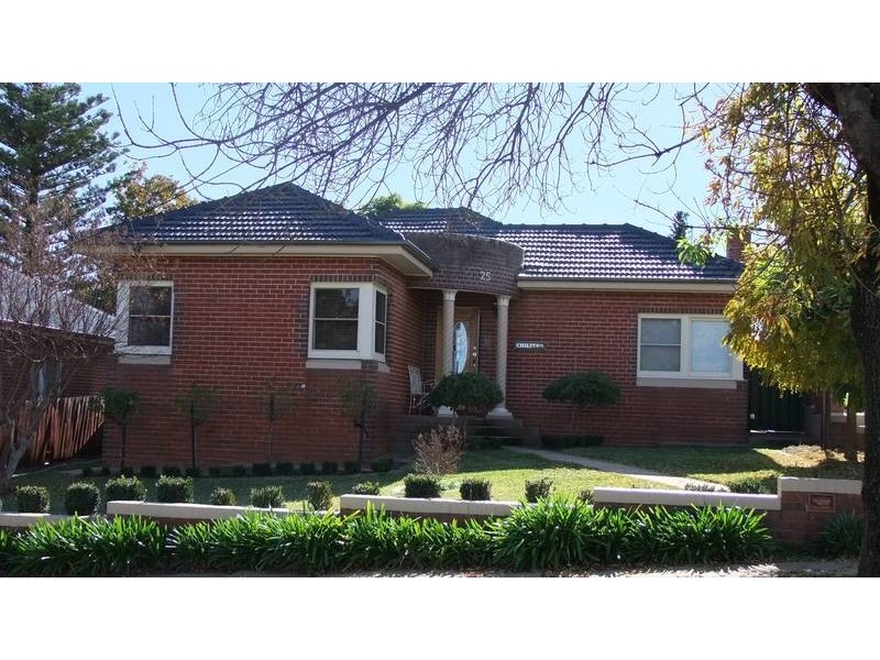 25 Sunshine Avenue, Wagga Wagga NSW 2650