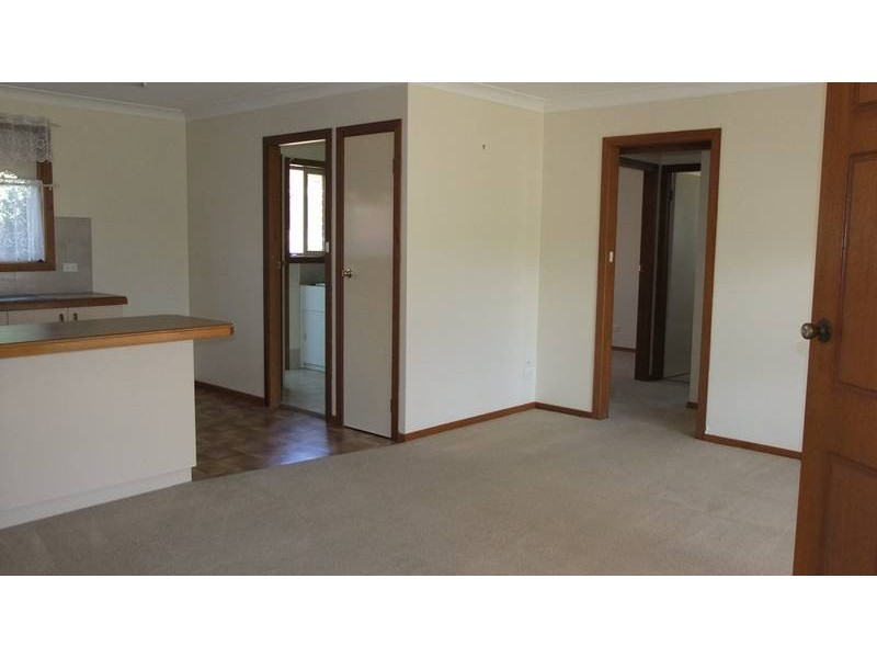 2/2 Dunn Avenue, Wagga Wagga NSW 2650