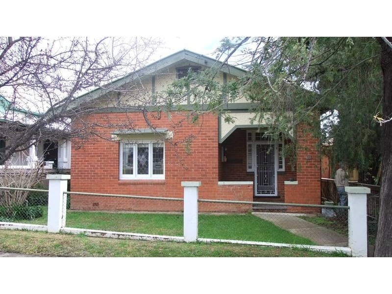 48 Flinders Street, Wagga Wagga NSW 2650