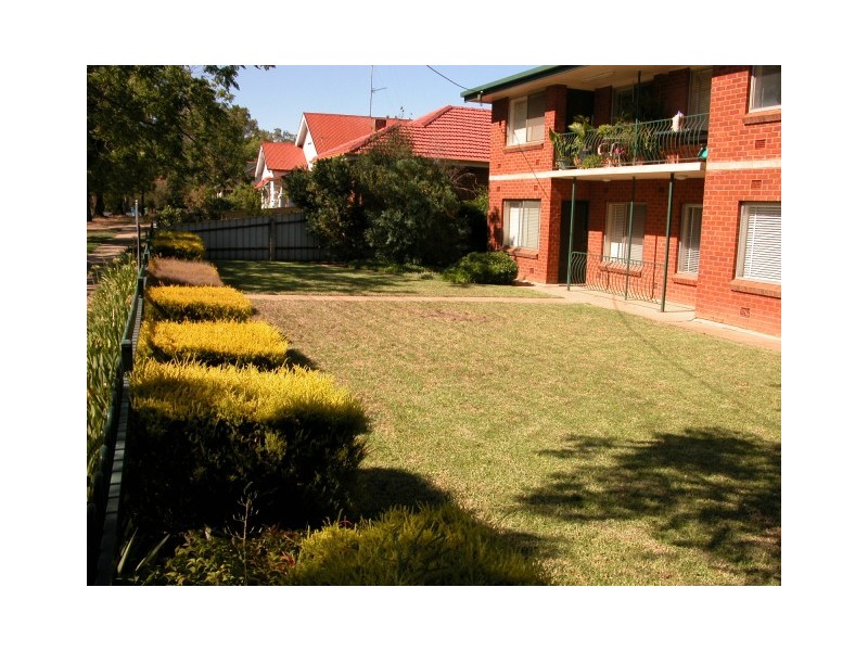 3/108 The Esplanade, Wagga Wagga NSW 2650