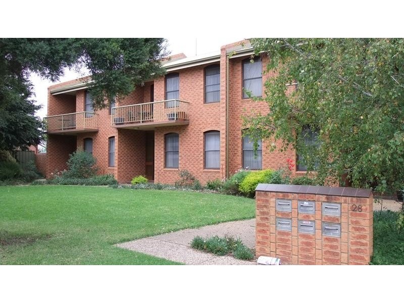 5/28 Lampe Avenue, Wagga Wagga NSW 2650