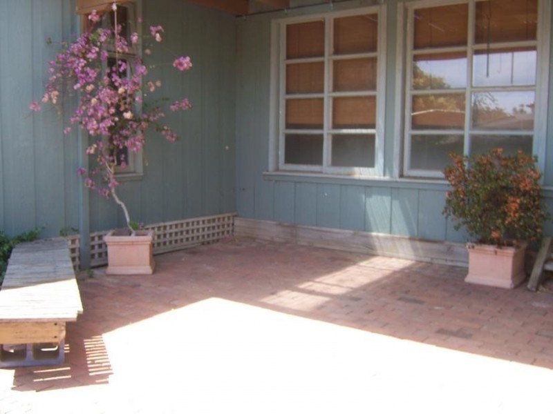 65 Bourke Street, Wagga Wagga NSW 2650