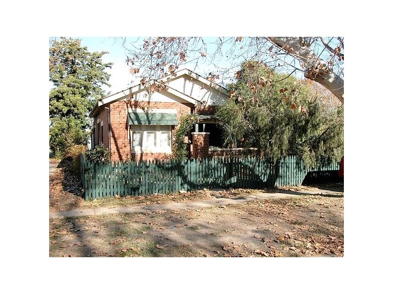 176 Gurwood Street, Wagga Wagga NSW 2650