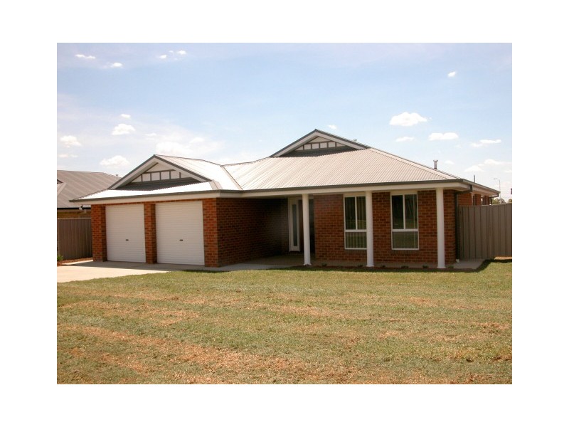 46 Mima Street, Wagga Wagga NSW 2650
