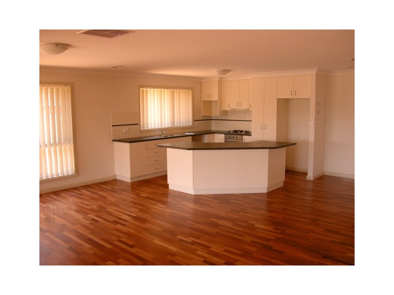 46 Mima Street, Wagga Wagga NSW 2650