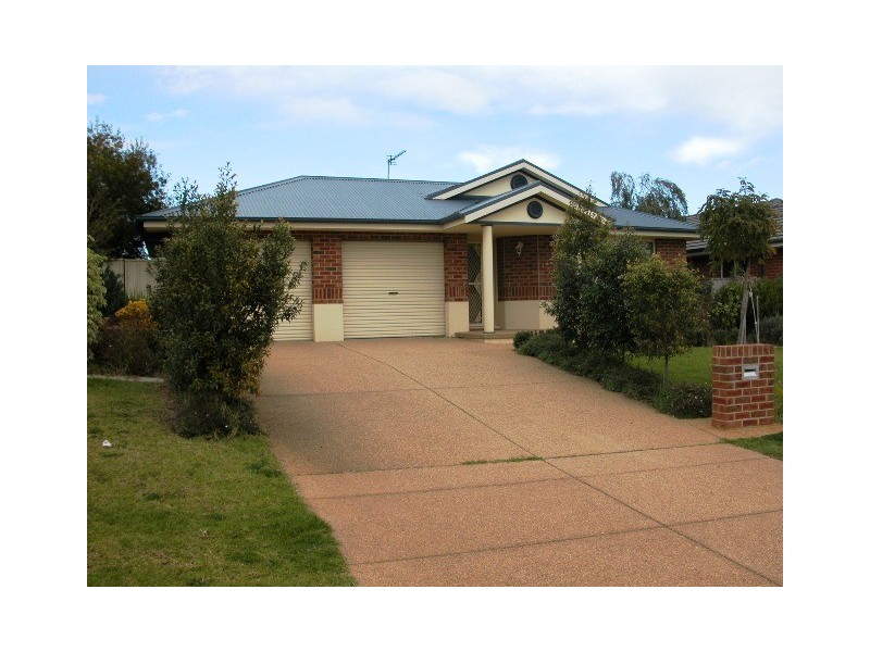 4 Bourkelands Drive, Wagga Wagga NSW 2650