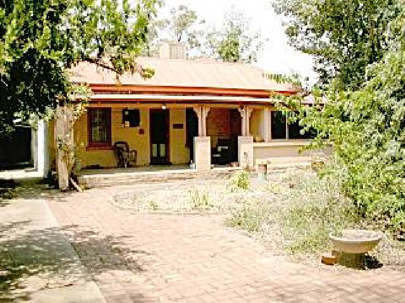 15 Broad Street, Wagga Wagga NSW 2650