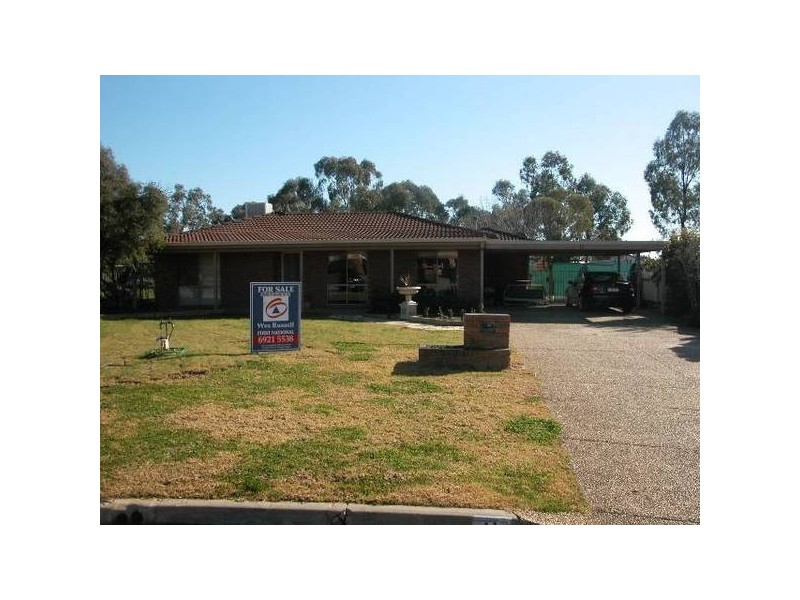 11 Gunyah Place, Wagga Wagga NSW 2650