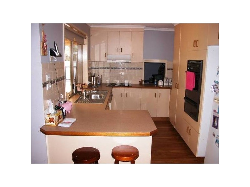 11 Gunyah Place, Wagga Wagga NSW 2650