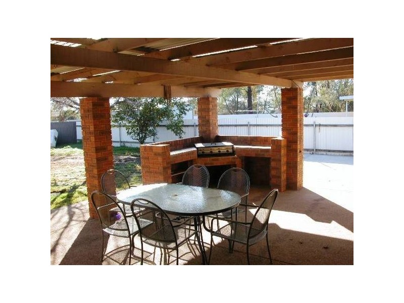 11 Gunyah Place, Wagga Wagga NSW 2650