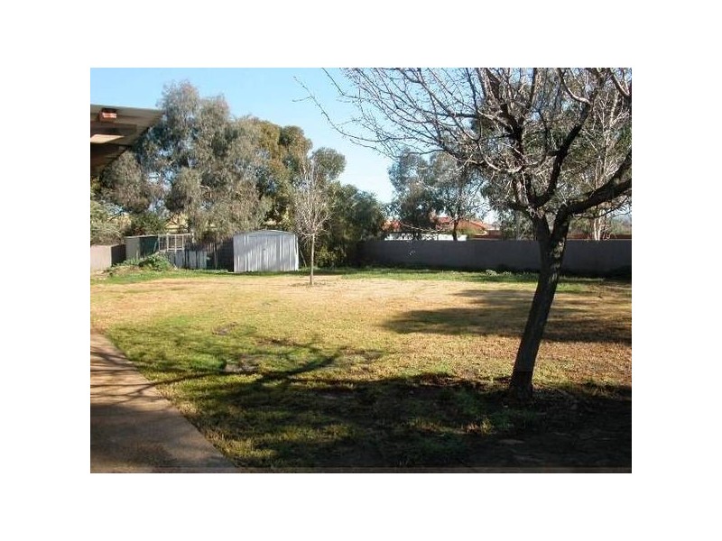 11 Gunyah Place, Wagga Wagga NSW 2650