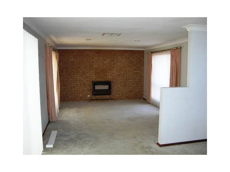 14 Bocquet Street, Wagga Wagga NSW 2650