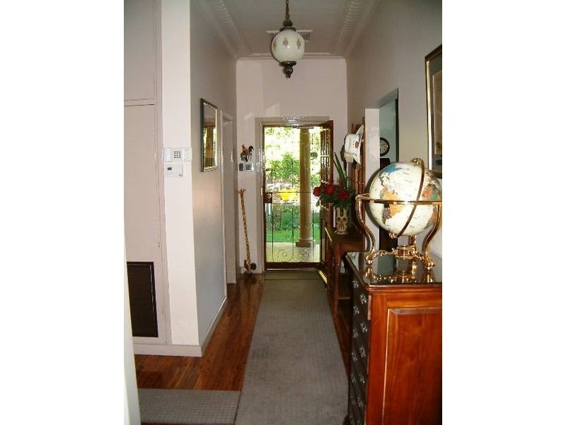 2 Simmons Street, Wagga Wagga NSW 2650