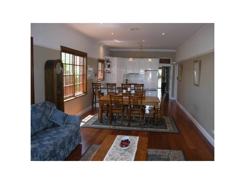 12 Thorne Street, Wagga Wagga NSW 2650