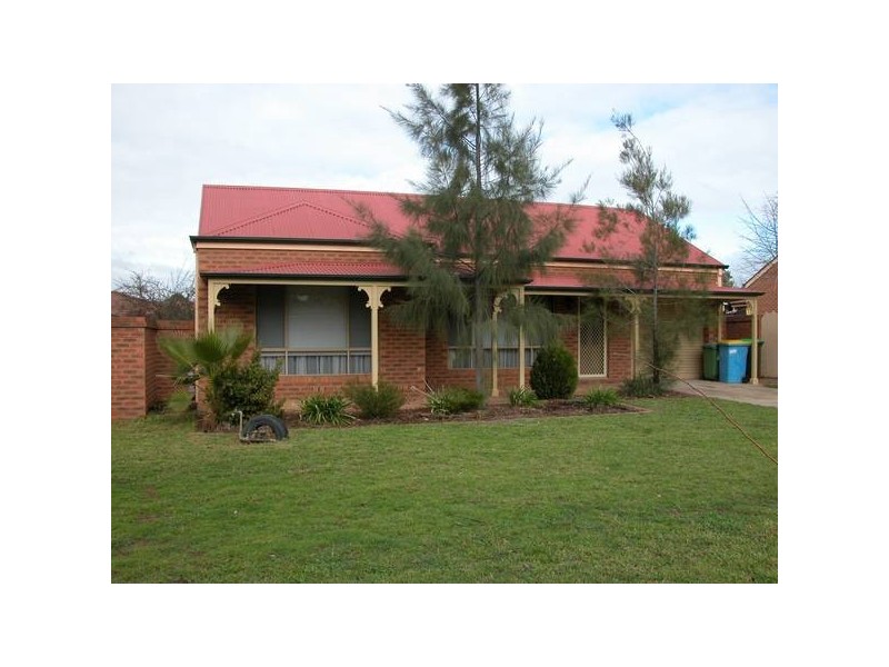 4 Nardoo, Wagga Wagga NSW 2650