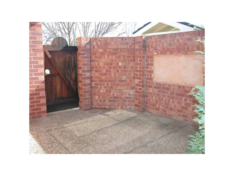 8/9 Bentley Place, Wagga Wagga NSW 2650