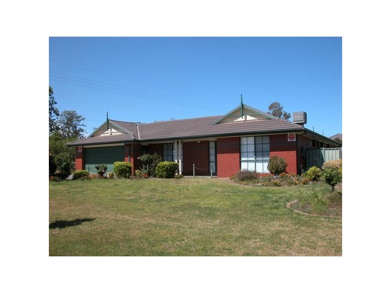 2 Mangrove Crescent, Wagga Wagga NSW 2650