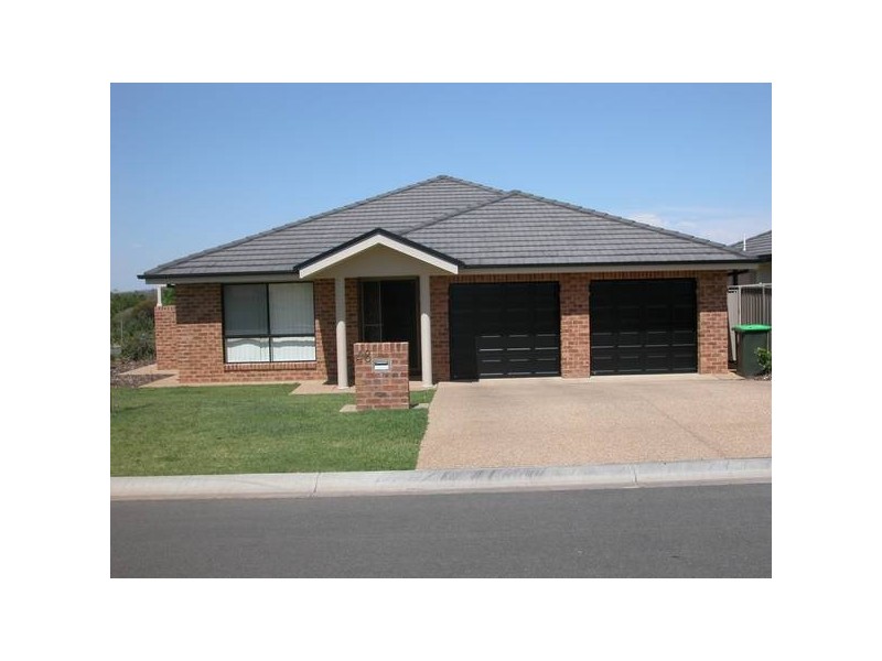 48 Fitzroy Street, Wagga Wagga NSW 2650