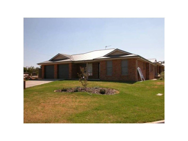 2/20 Wellington Avenue, Wagga Wagga NSW 2650