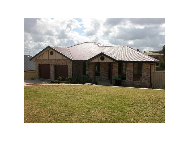 51 Bourkelands Drive, Wagga Wagga NSW 2650