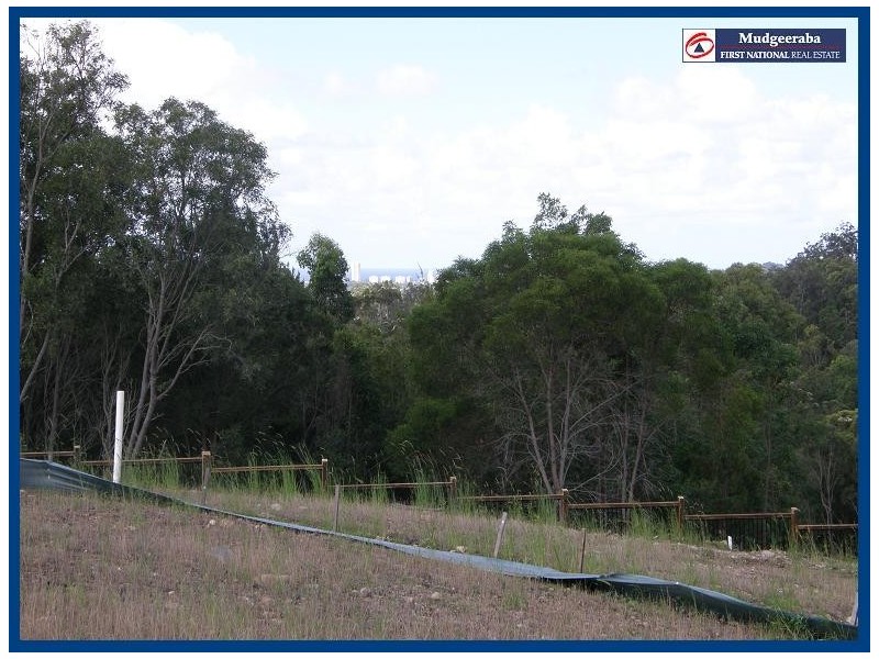 8 Wilcox Close, Reedy Creek QLD 4227