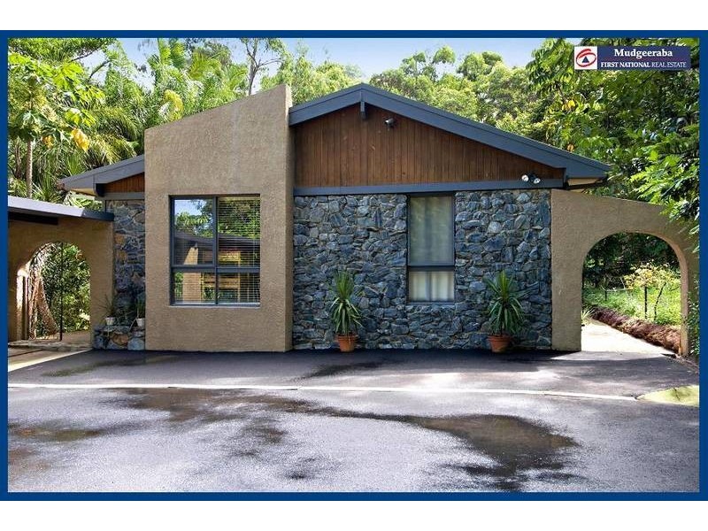 19 Cobai Drive, Mudgeeraba QLD 4213