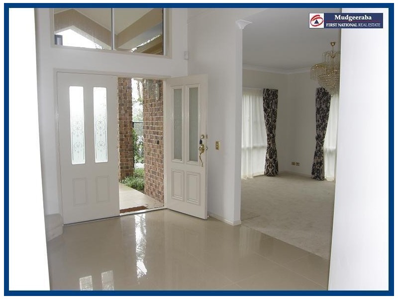 2 Milkbush Court, Bonogin QLD 4213