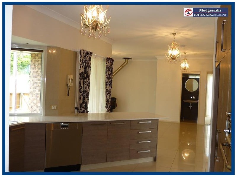 2 Milkbush Court, Bonogin QLD 4213