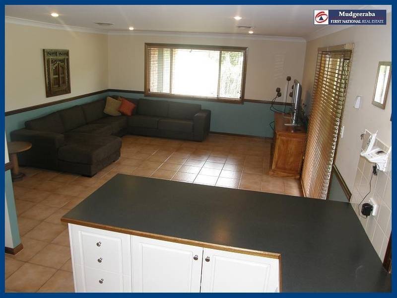 11 Flindersia Court, Reedy Creek QLD 4227