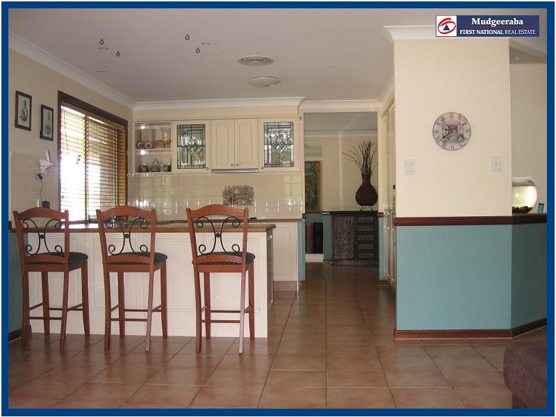 11 Flindersia Court, Reedy Creek QLD 4227