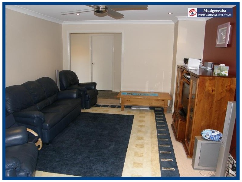 64 Highfield Drive, Merrimac QLD 4226